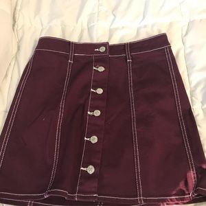 FOREVER 21 MEDIUM BURGUNDY SKIRT